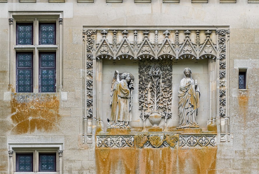 Annunciation relief Château de Pierrefonds exterior Oise