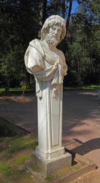 Arkhangelskoe Estate Aug2012 sculptures 01