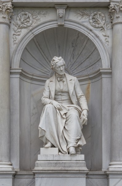 AT 20127 Grillparzer monument, Volksgarten Vienna - by Carl Kundmann-6639