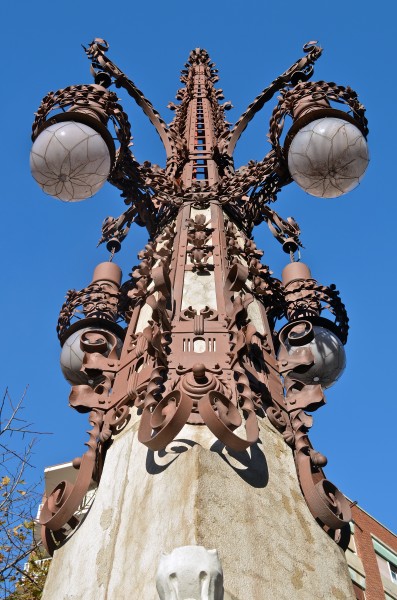 Barcelona - Farola Avenida Gaudi