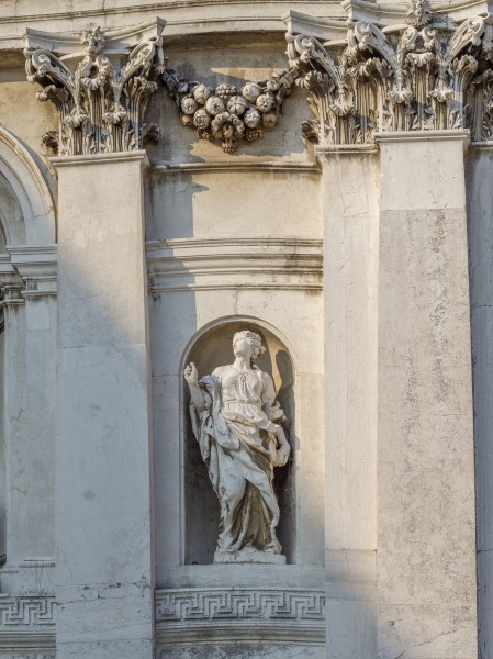 Basilica Santa Maria della Salute Dorsoduro Venezia dettaglio lato NE
