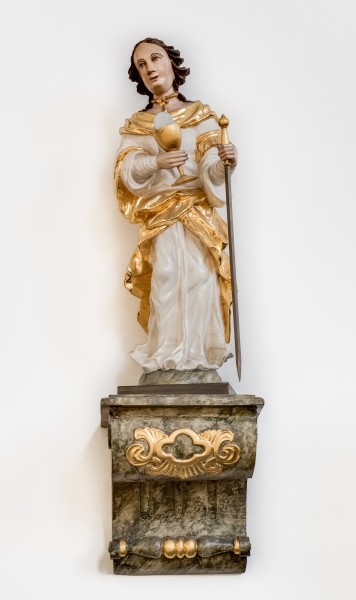 Buttenheim-Saint-Barbara-statue-P1245688hdr