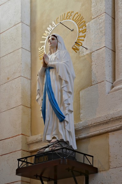 Chalais 16 Chapelle N.D. Ntre-Dame de Lourdes 2013b
