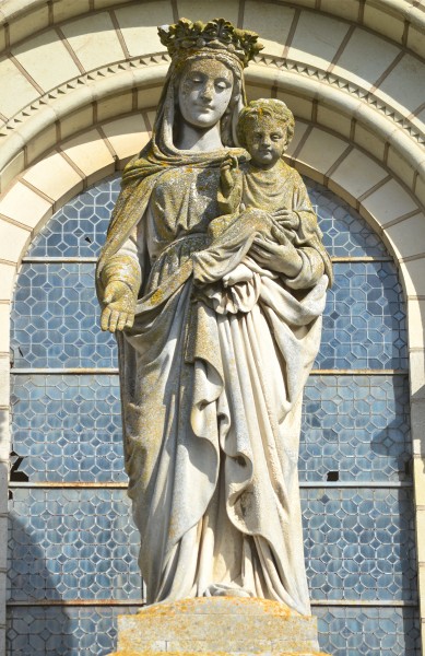 Chemillé - Église Notre-Dame Neuve (detail 1)