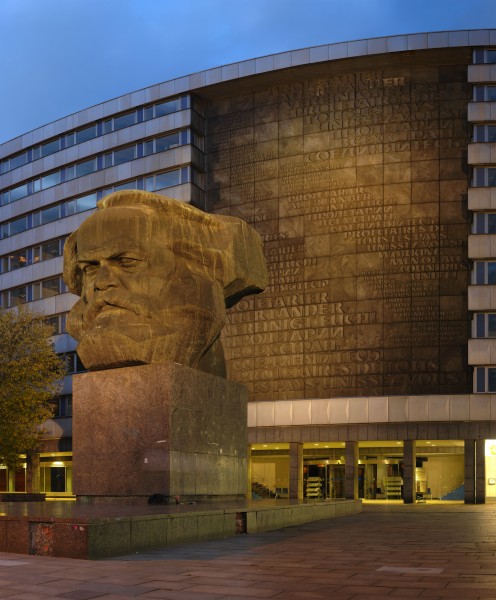 Chemnitz-Marxmonument-gp