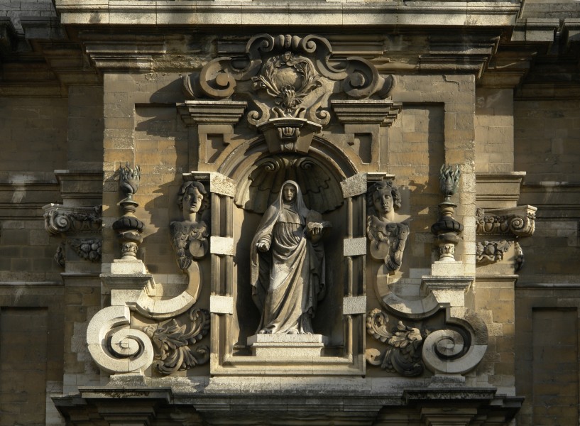 Church St-Jean-Baptiste au Beguinage, façade detail