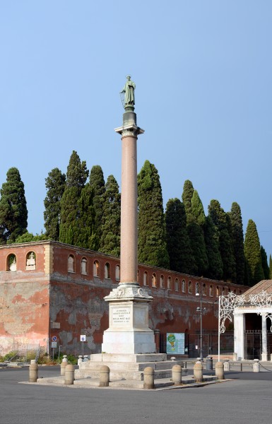 Column of San Lorenzo in San Lorenzo fuori le mura (Rome)