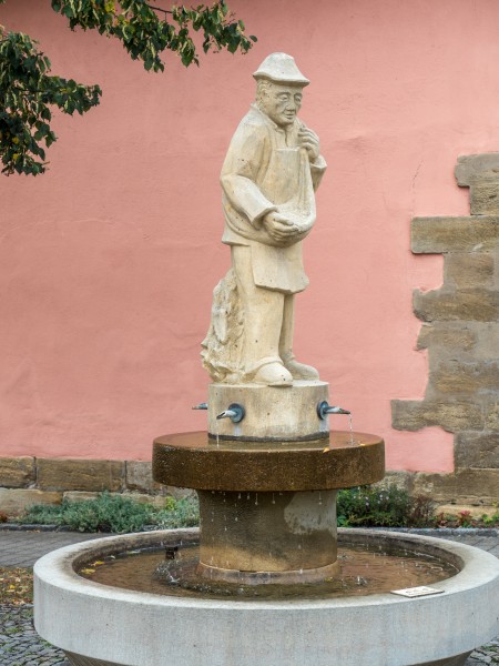 Ebensfeld Brunnen P8297671