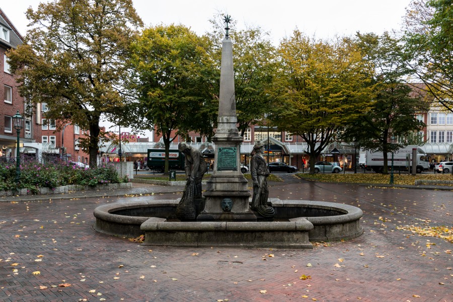 Emden, Fürbringer-Brunnen -- 2016 -- 5482
