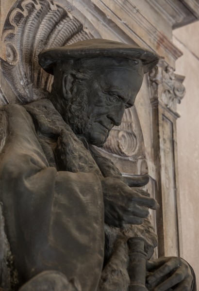 Ernst Wilhelm von Brücke (1819-1892), physician, Nr. 125, torso (bronze) in the Arkadenhof of the University of Vienna-3566