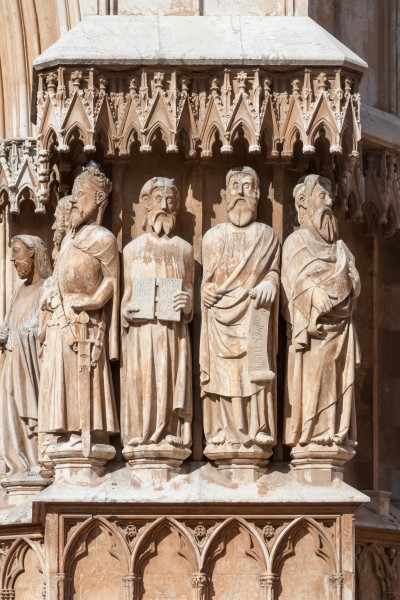 Esculturas do portal da Catedral de Tarragona 38