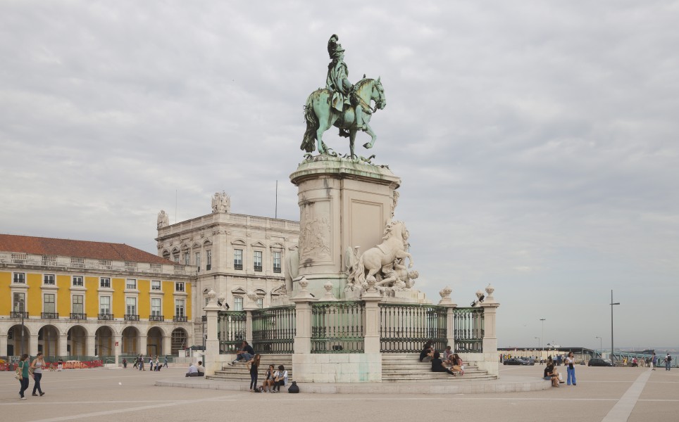 Estatua de Don José I, Plaza del Comercio, Lisboa, Portugal, 2012-05-12, DD 02