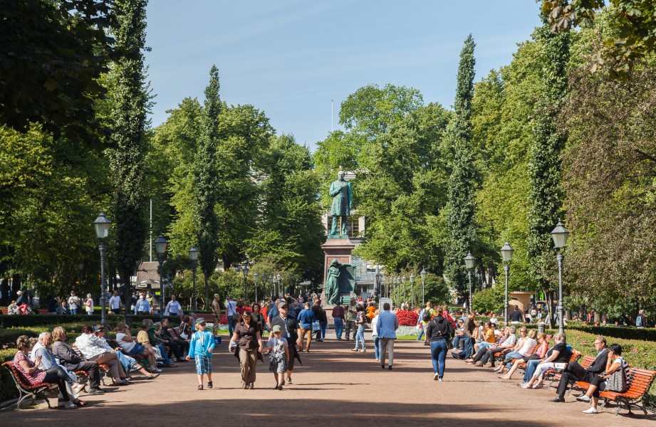 Estatua de Johan Ludvig Runeberg, Esplanadi, Helsinki, Finlandia, 2012-08-14, DD 01