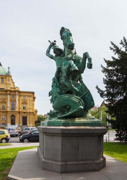 Estatua de San Jorge atacando al Dragón, Zagreb, Croacia, 2014-04-13, DD 01