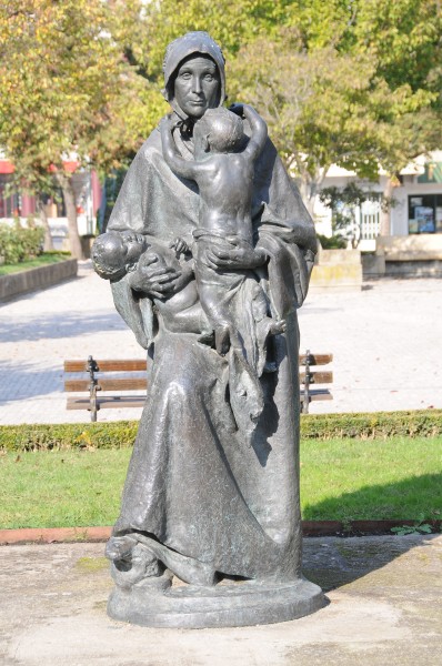 Estatua em Chaves