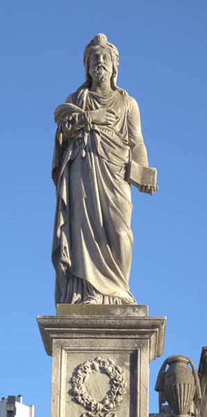 EstatuaTumbaFliaAlzaga-jun2017