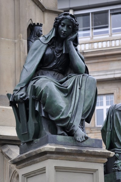 Frankfurt Gutenberg-Denkmal Allegorie Poesie