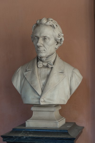Franz Schuh (1865-1935), Nr. 115, bust (marble) in the Arkadenhof of the University of Vienna-2987