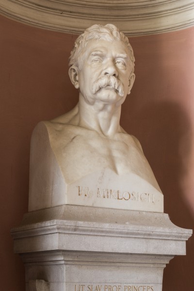 Franz von Miklosich (Nr. 55) Bust in the Arkadenhof, University of Vienna-9386