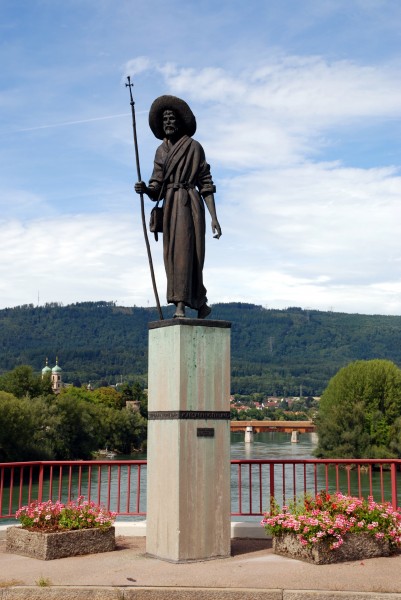 Fridolinsbrücke Statue