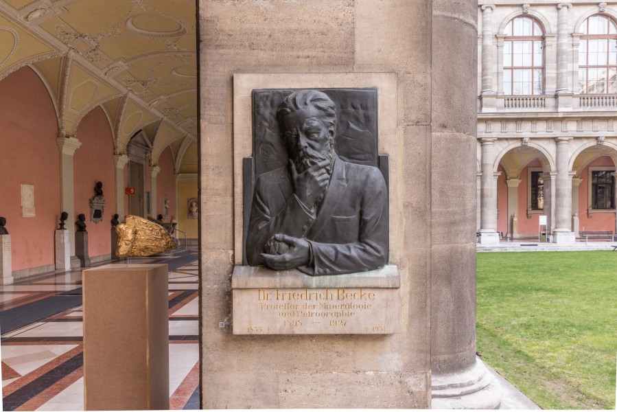 Friedrich Becke (Nr. 29) Bust in the Arkadenhof, University of Vienna-1338