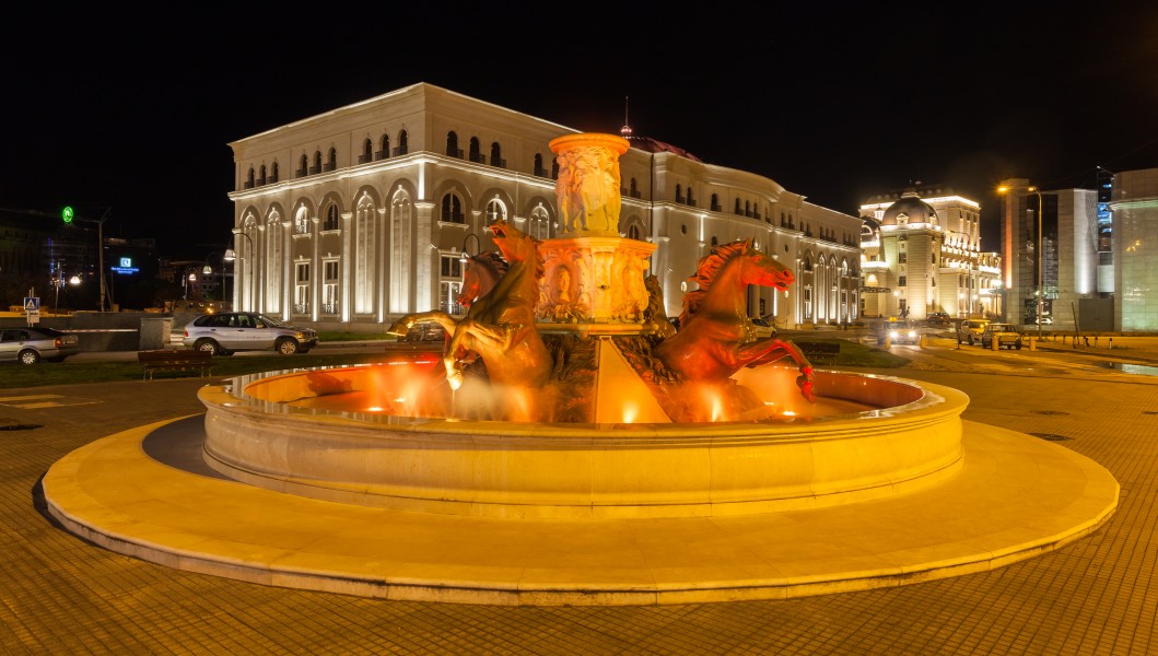 Fuente de los Caballos, Skopie, Macedonia, 2014-04-16, DD 98