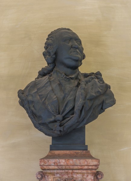 Gerard van Swieten (Nr. 36) Bust in the Arkadenhof, University of Vienna -20160409 3850