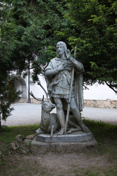 Grad Bistra statue