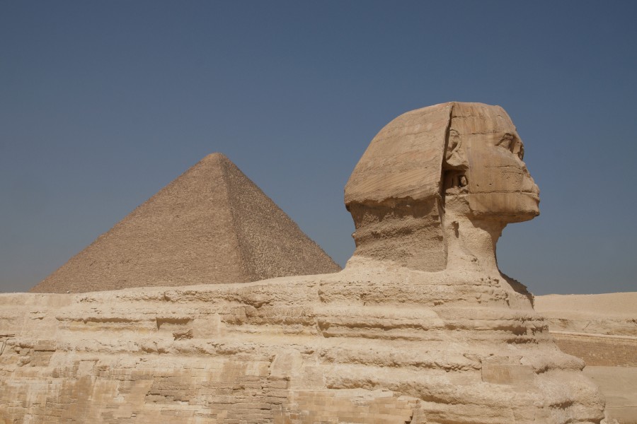 Great Sphinx of Giza and Pyramid of Cheops