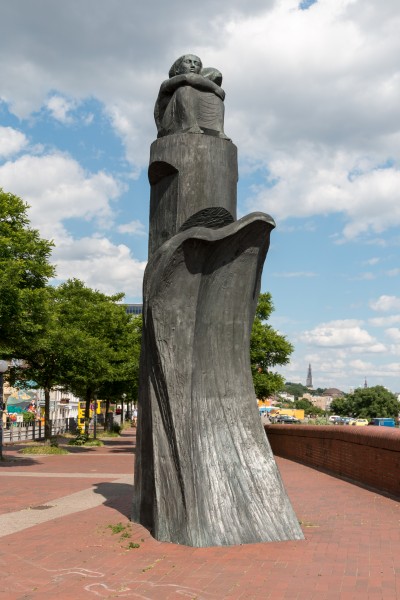 Hamburg, Denkmal -Madonna der Seefahrt- -- 2016 -- 3070