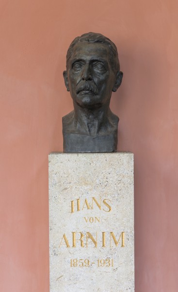 Hans von Arnim (Nr. 40) Bust in the Arkadenhof, University of Vienna-2143