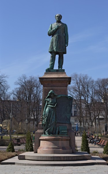 Johan Ludvig Runeberg statue