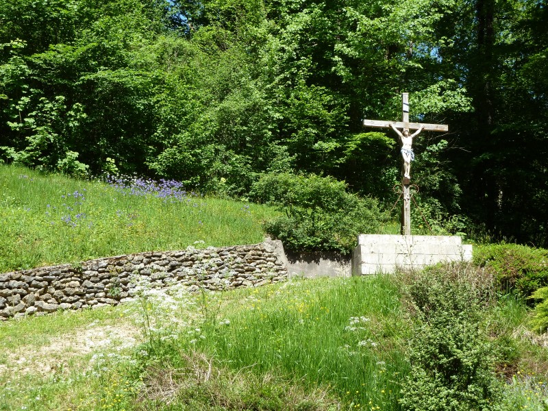 Jouy-sous-les-Côtes Chapelle de Jévaux croix