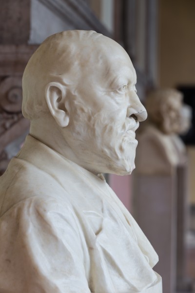 Julius von Wiesner (1838-1916), Nr. 71 bust (marble) in the Arkadenhof of the University of Vienna-1312