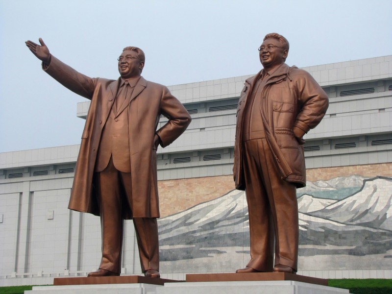 Kim Il-sung and Kim Jong-il statues from Flickr