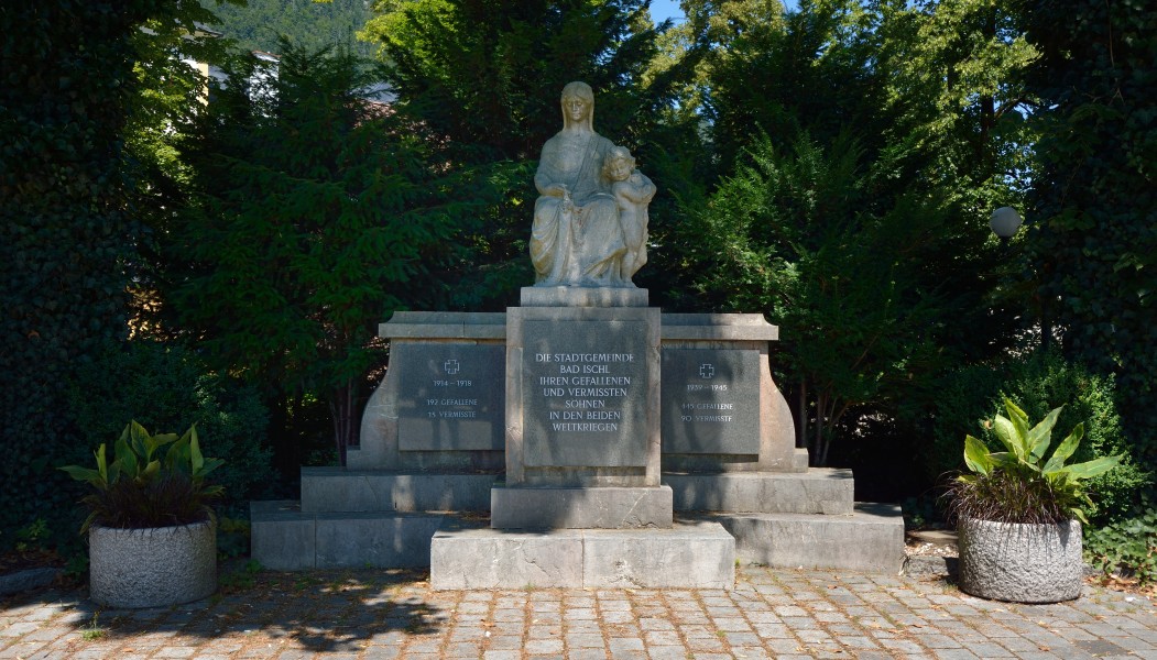 Kriegerdenkmal bei Bahnhofstr 1 Bad Ischl DSC 3410w