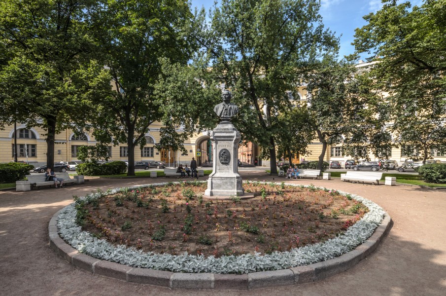 Lomonosova Square SPB 04