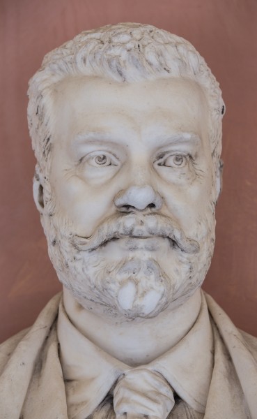 Ludwig Mauthner (1840-1894), physician, Nr. 126, bust (marble) in the Arkadenhof of the University of Vienna-3575
