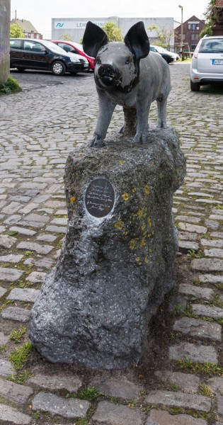 Münster, Skulptur im Hafen -- 2015 -- 5905