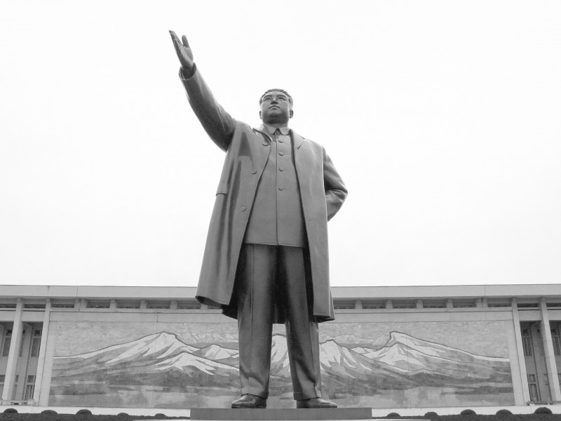 Mansudae Grand Monument, Pyongyang, North Korea (2904616141)