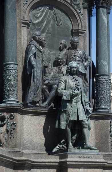 Maria-Theresiendenkmal - Friedrich Wilhelm von Haugwitz--5341