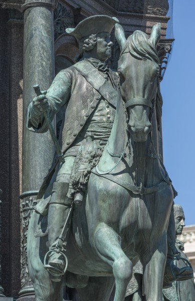 Maria-Theresiendenkmal - Leopold Joseph von Daun-5201