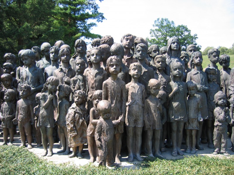 Memorial lidice children (2007)-commons