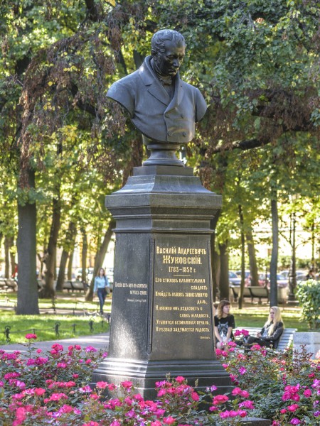 Monument to Zhukovsky in Alexander Garden