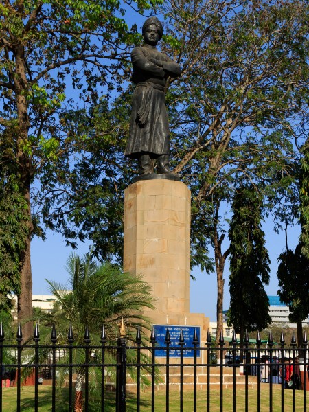 Mumbai 03-2016 32 monument to Swami Vivekananda
