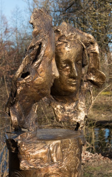 Obermenzing - Schloss Blutenburg - Agnes-Bernauer-Denkmal II 007