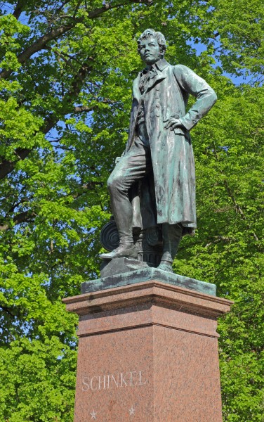 OPR Neuruppin Schinkel-Statue