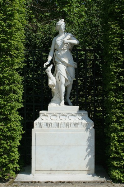 Parc de Versailles, Bosquet des Dômes, Nymphe de Diane, Anselme Flamen 01
