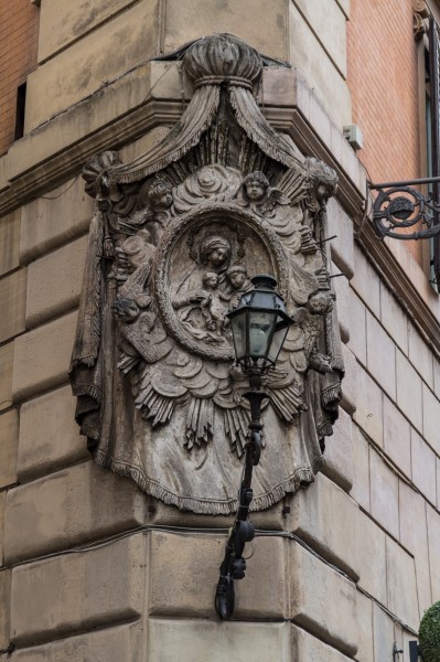 Rome (IT), Via della Fontanella di Borghese -- 2013 -- 3766