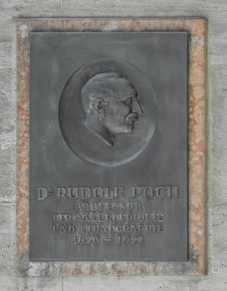 Rudolf Pöch (1870-1921), Nr. 109, basrelief (bronze) in the Arkadenhof of the University of Vienna-2862-HDR-Bearbeitet